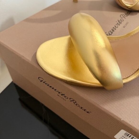 GIANVITO ROSSI BIJOUX Size 37.5 GOLD METALLIC LEATHER SANDALS - Picture 8 of 16